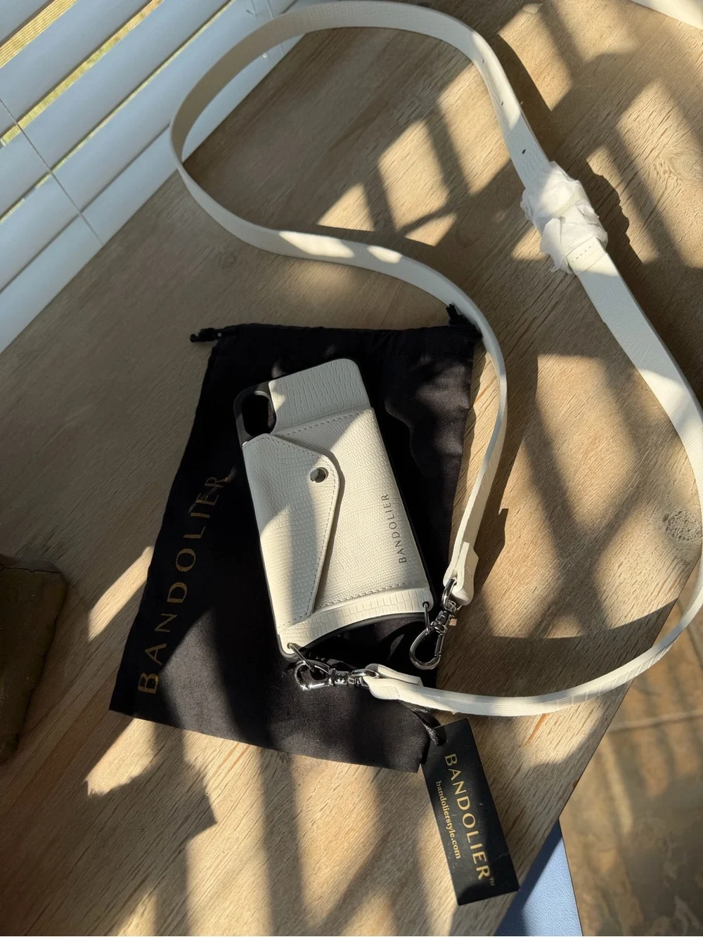 Bandolier gorgeous iphone